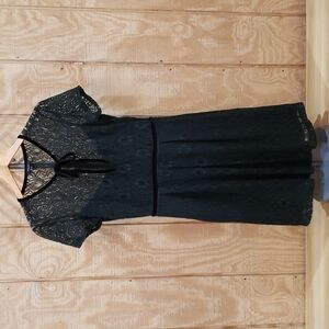 RW&Co. Short Sleeve Green Lace A-line Dress Size M